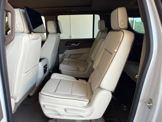 New 2026 GMC Yukon XL Denali w/ Denali Reserve Package AWD/4WD image 17