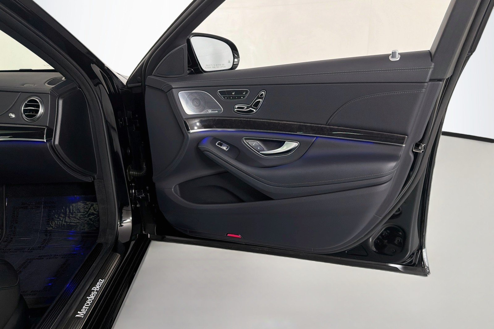 Used 2018 Mercedes-Benz S 450 Sedan image 27