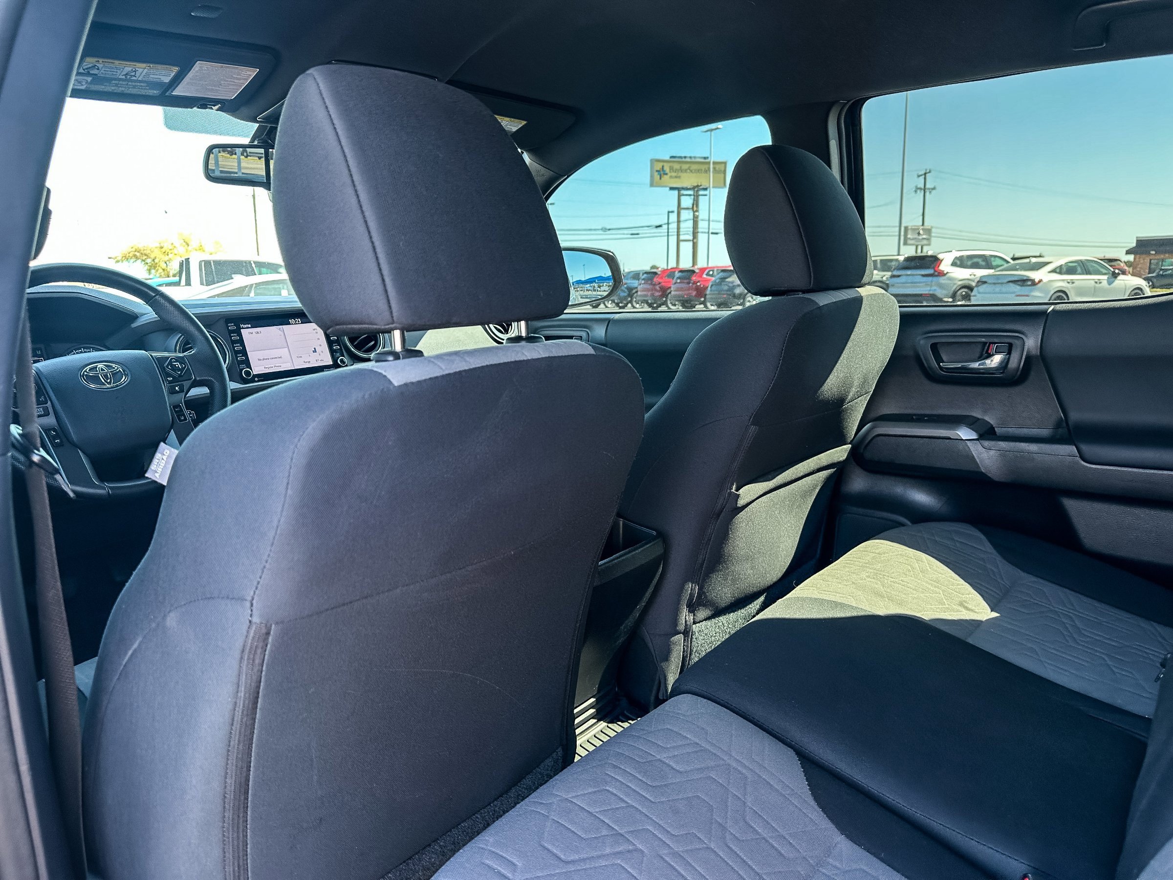 Used 2020 Toyota Tacoma TRD Off-Road w/ Technology Package image 17