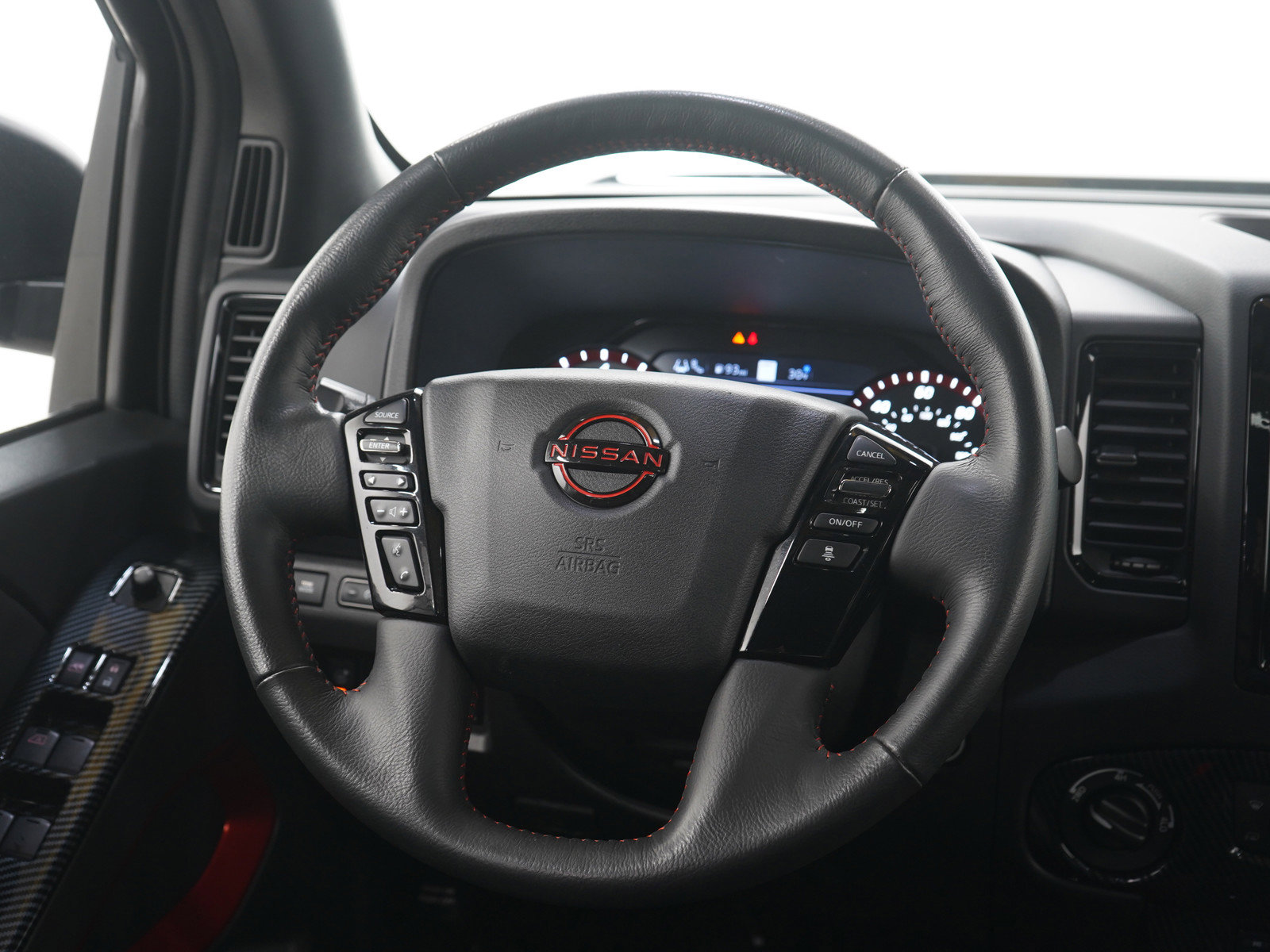 Used 2023 Nissan Frontier PRO-4X w/ Pro-4X Premium Package AWD/4WD image 18