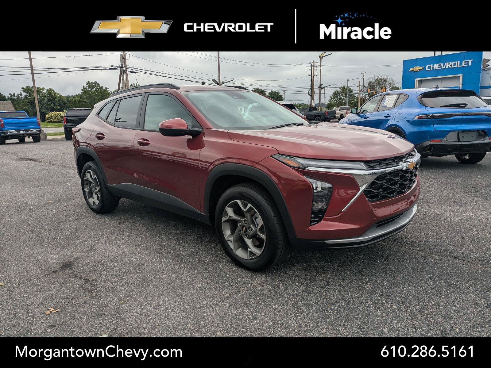 Used 2025 Chevrolet Trax LT w/ Driver Confidence Package FWD image 1
