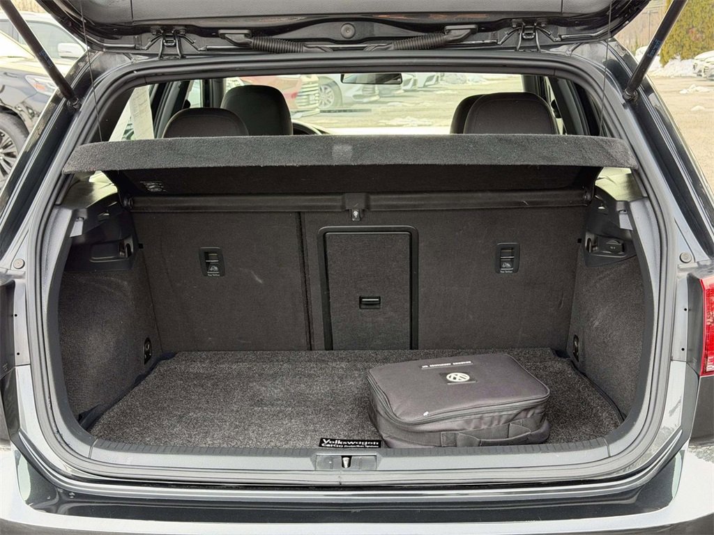 Used 2017 Volkswagen GTI S image 13