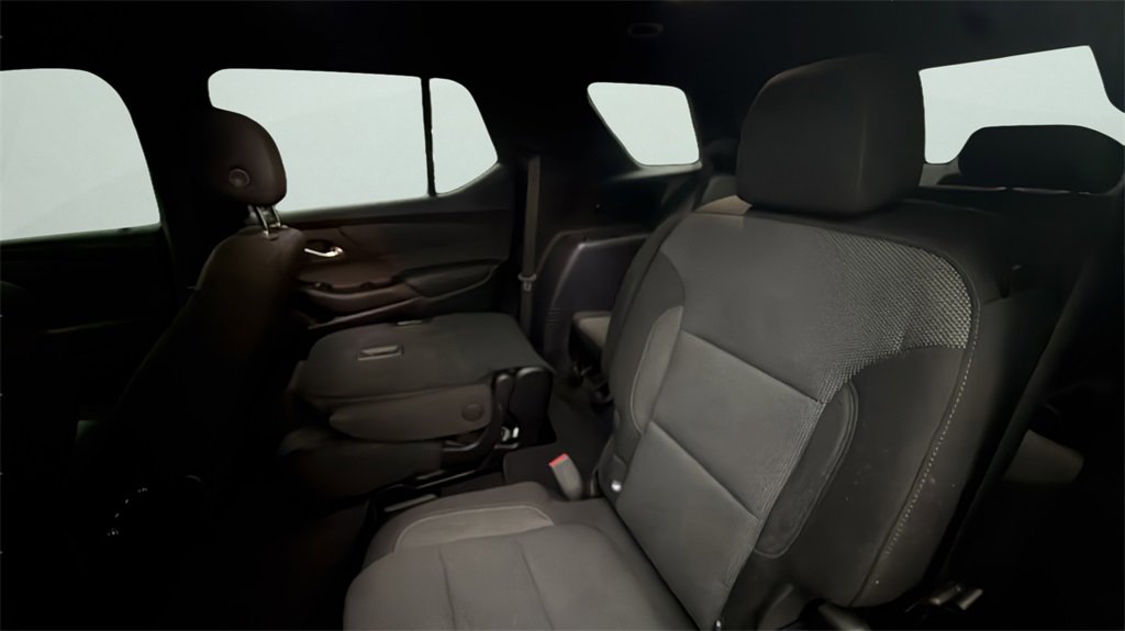 Used 2023 Chevrolet Traverse LT image 12