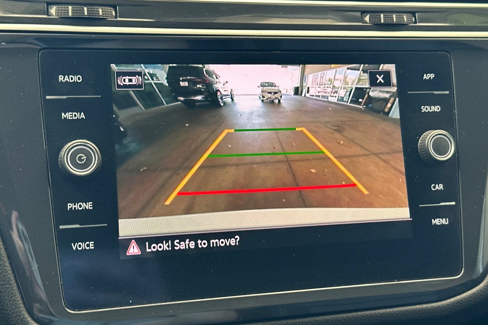Used 2022 Volkswagen Tiguan SE FWD image 20