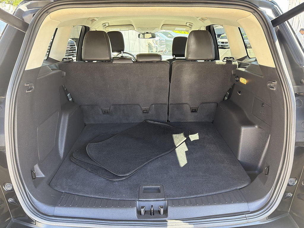 Used 2019 Ford Escape Titanium FWD image 25