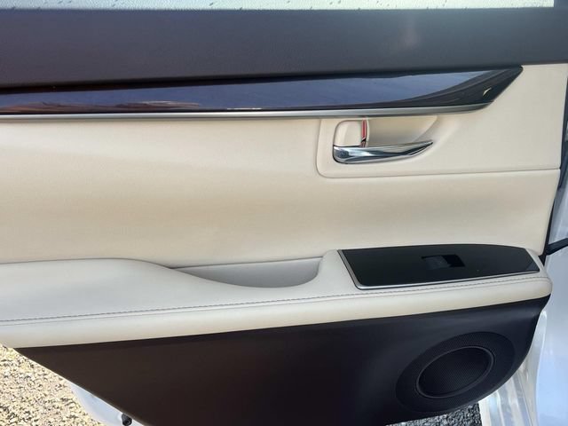 Used 2018 Lexus ES 350 w/ Navigation System Package FWD image 20