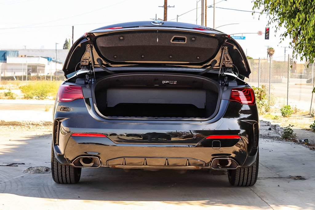 Certified 2025 BMW M440i Convertible w/ Shadowloine Package RWD image 36