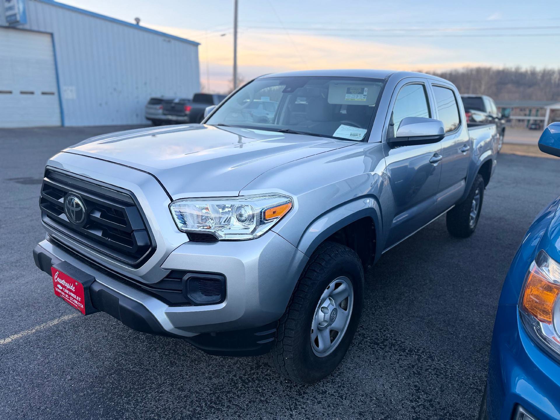 Used 2021 Toyota Tacoma SR AWD/4WD image 6