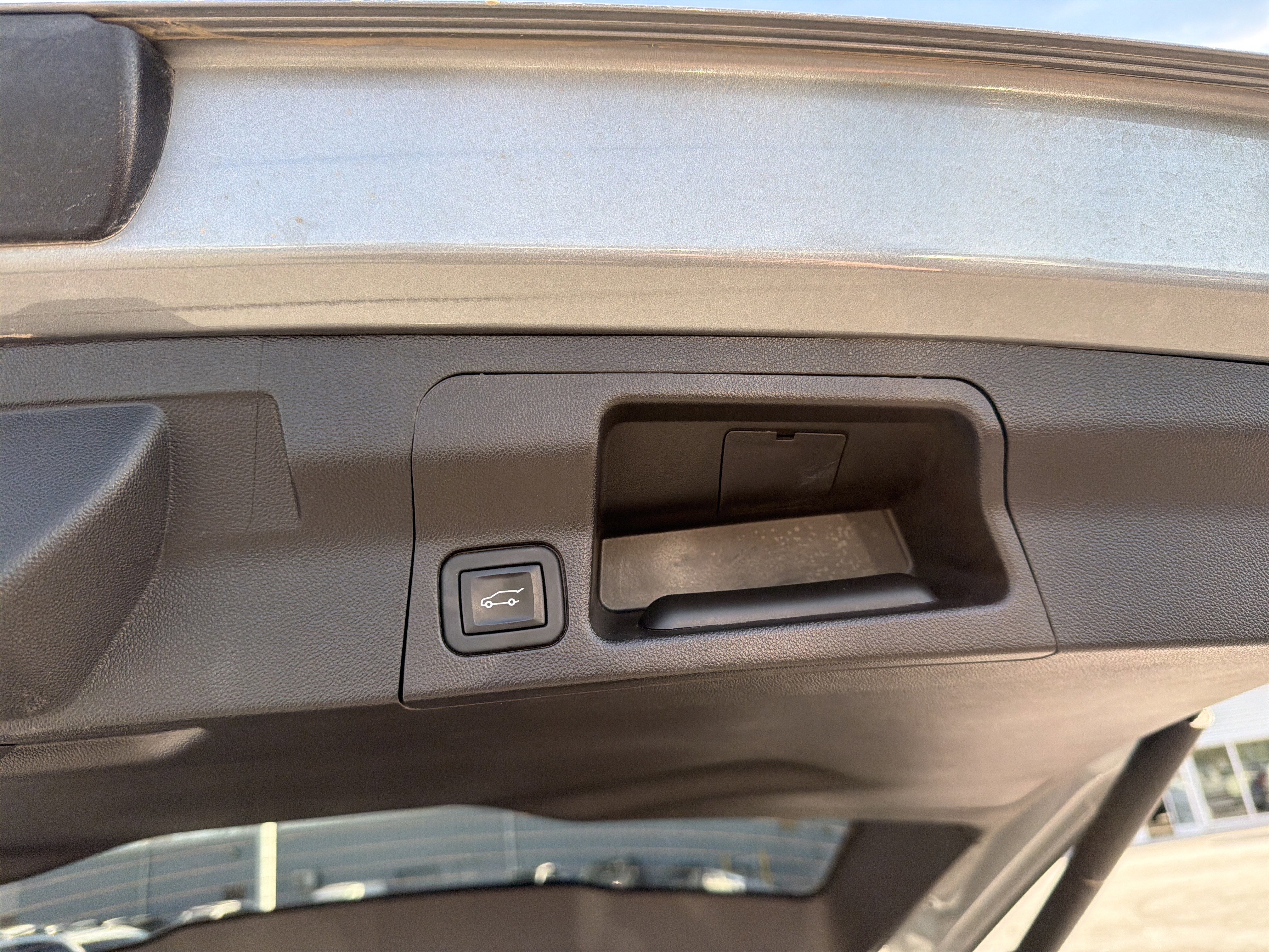 Used 2023 GMC Acadia Denali w/ Denali Technology Package image 96