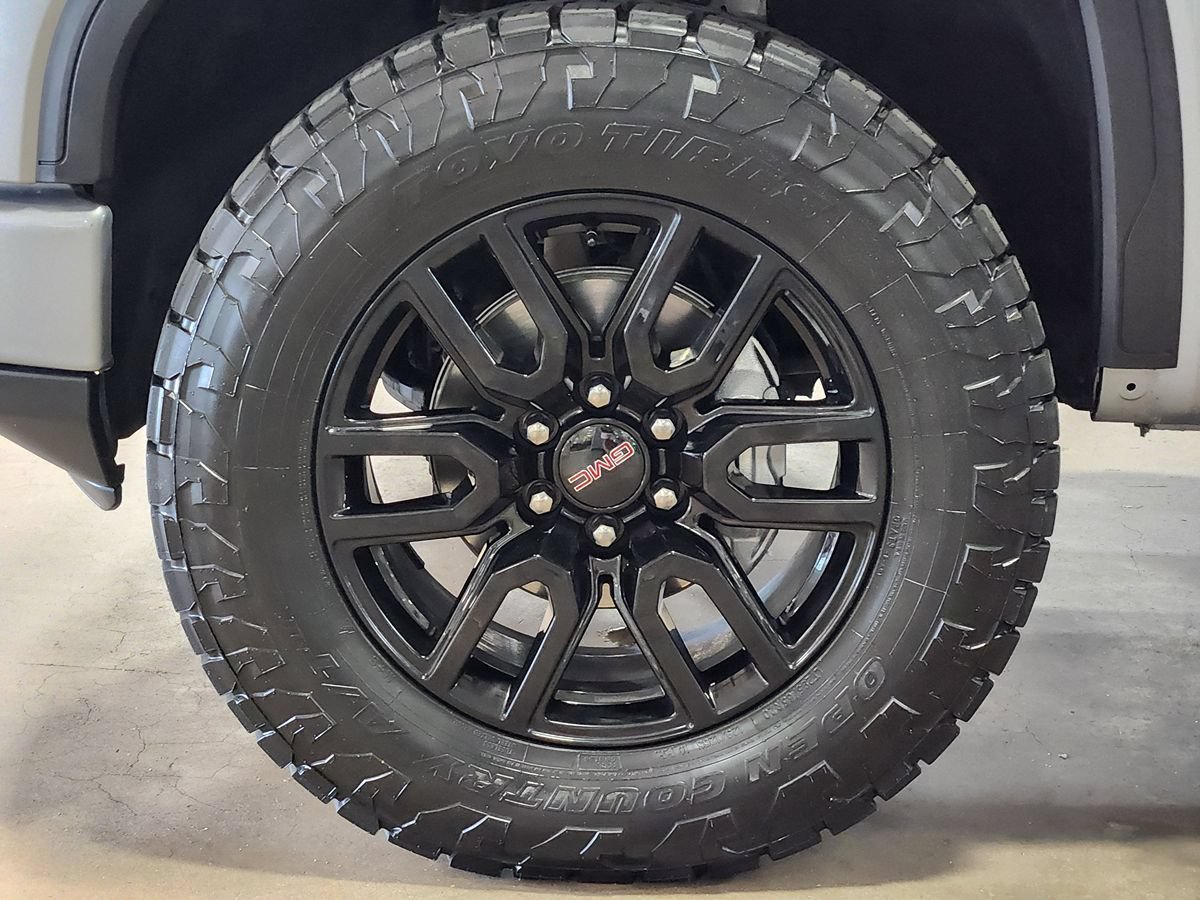 Used 2025 GMC Sierra 1500 Elevation w/ Elevation Premium Package AWD/4WD image 31
