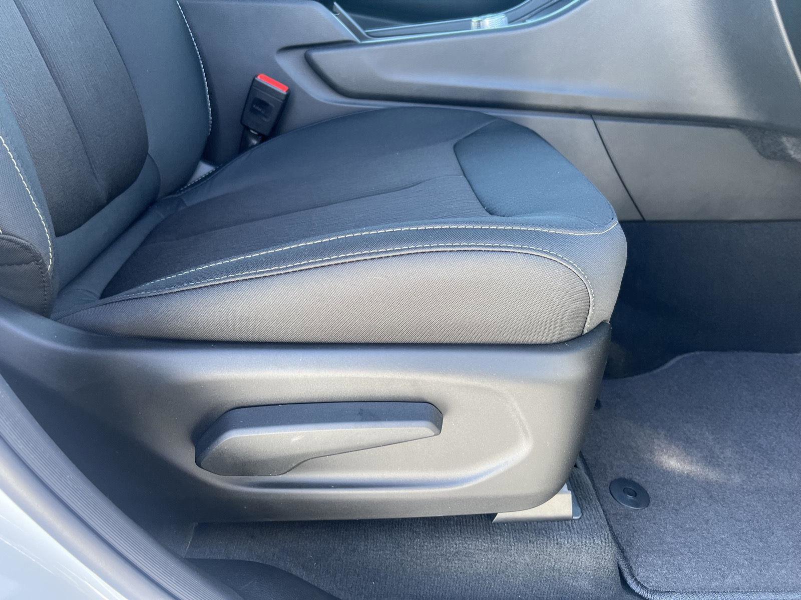 New 2026 Jeep Grand Cherokee L Laredo image 38