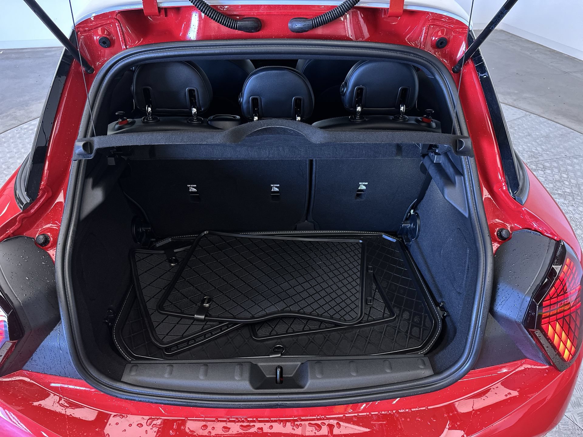 Used 2026 MINI Cooper 4-Door Hardtop FWD image 23