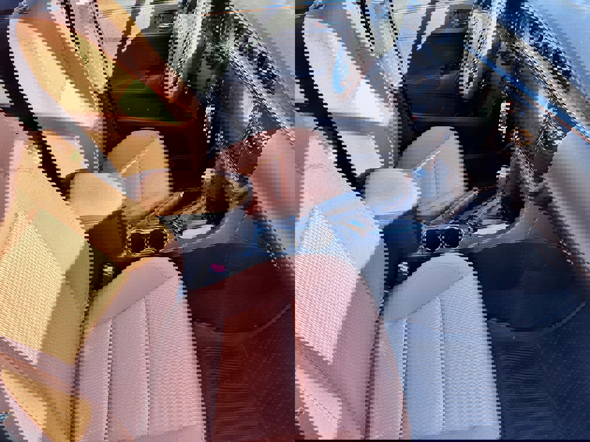 Used 2014 Toyota Corolla LE image 9