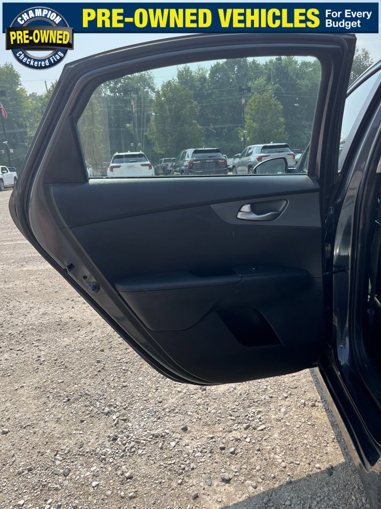 Used 2021 Kia Forte LXS image 15