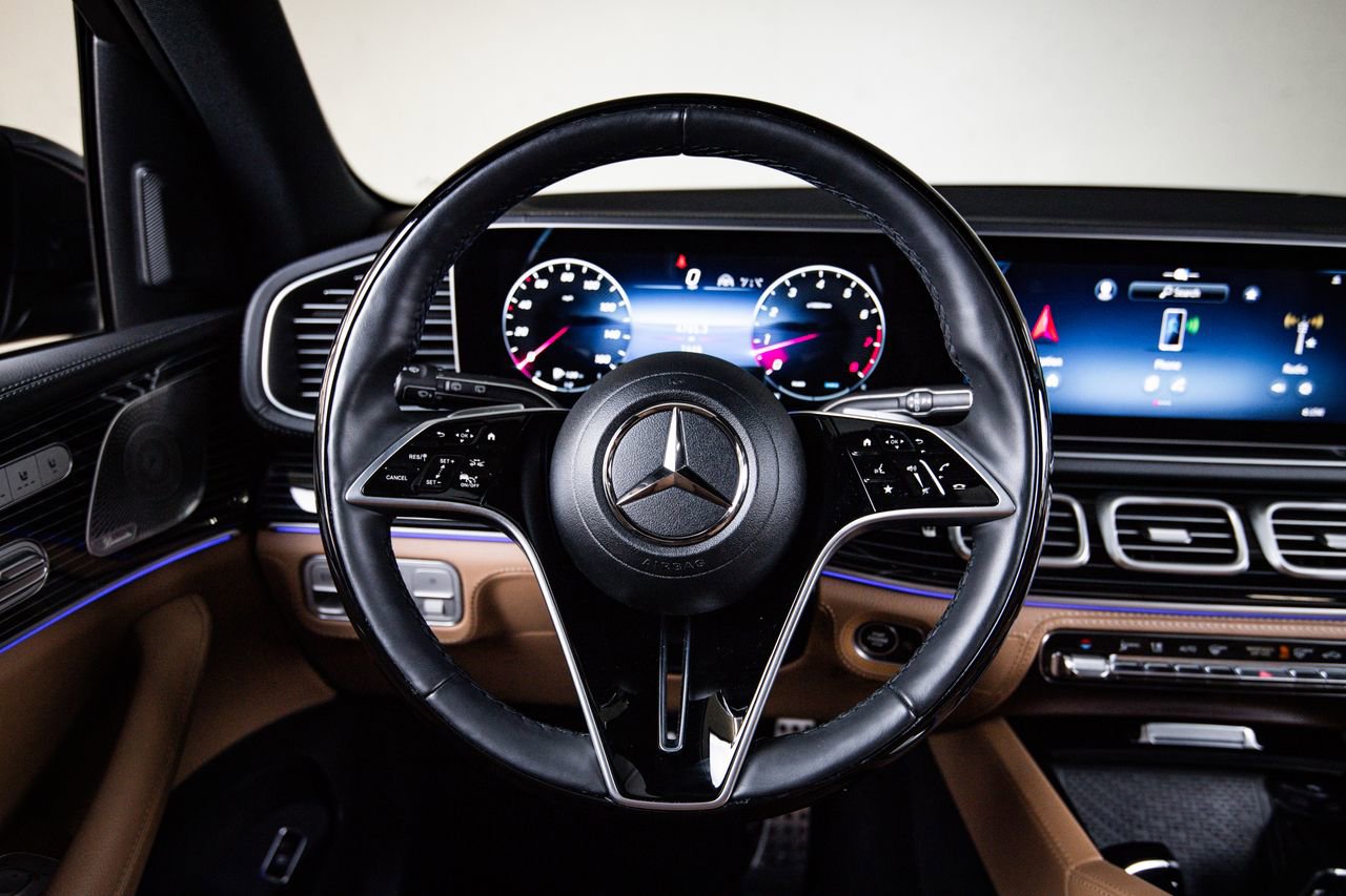 Used 2024 Mercedes-Benz GLS 580 4MATIC image 26