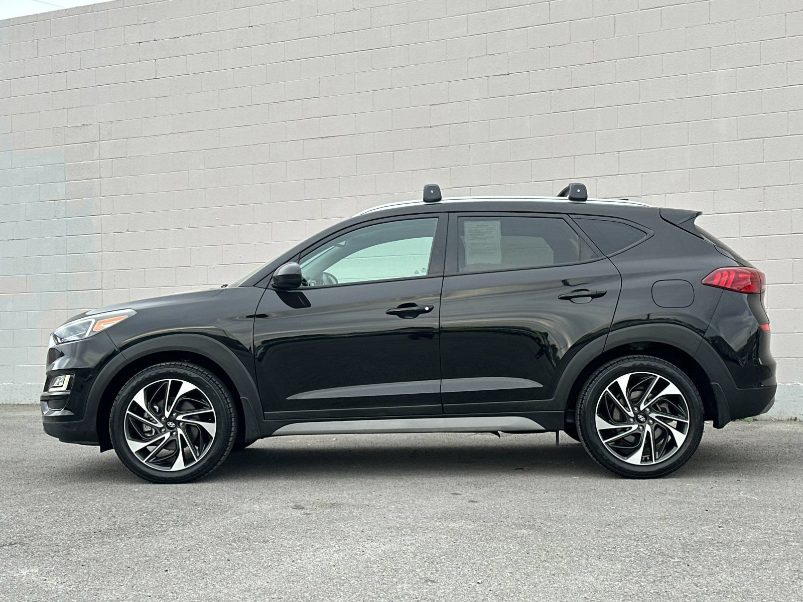 Used 2019 Hyundai Tucson Sport FWD image 6