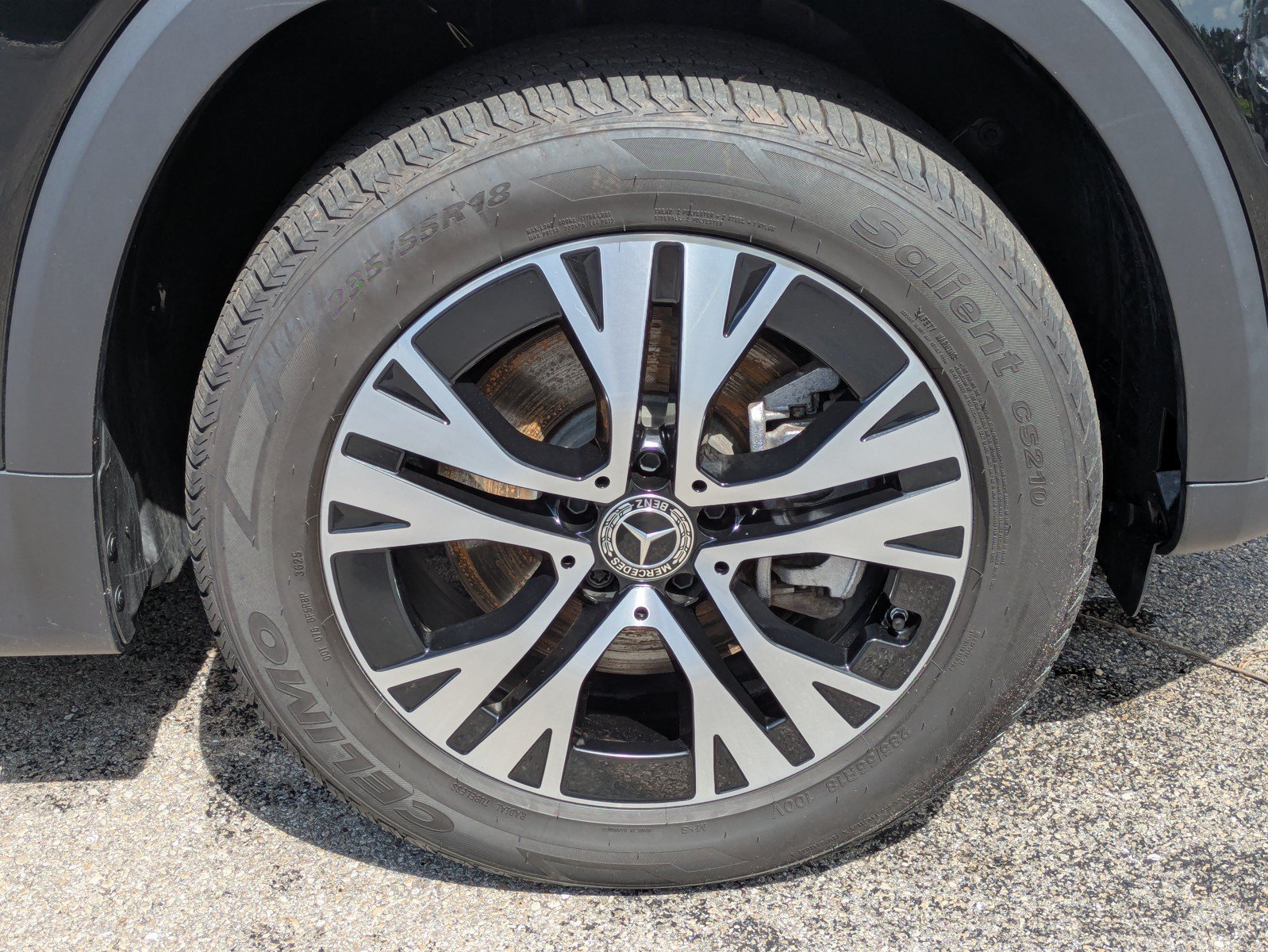 Used 2025 Mercedes-Benz GLB 250 w/ Exclusive Package image 9