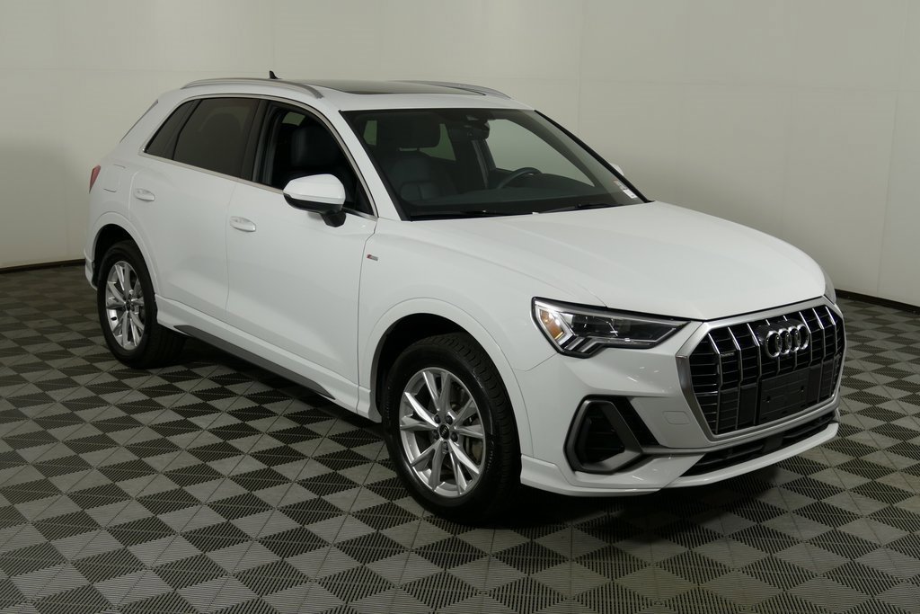 Used 2023 Audi Q3 2.0T Premium Plus w/ Premium Plus Package image 1