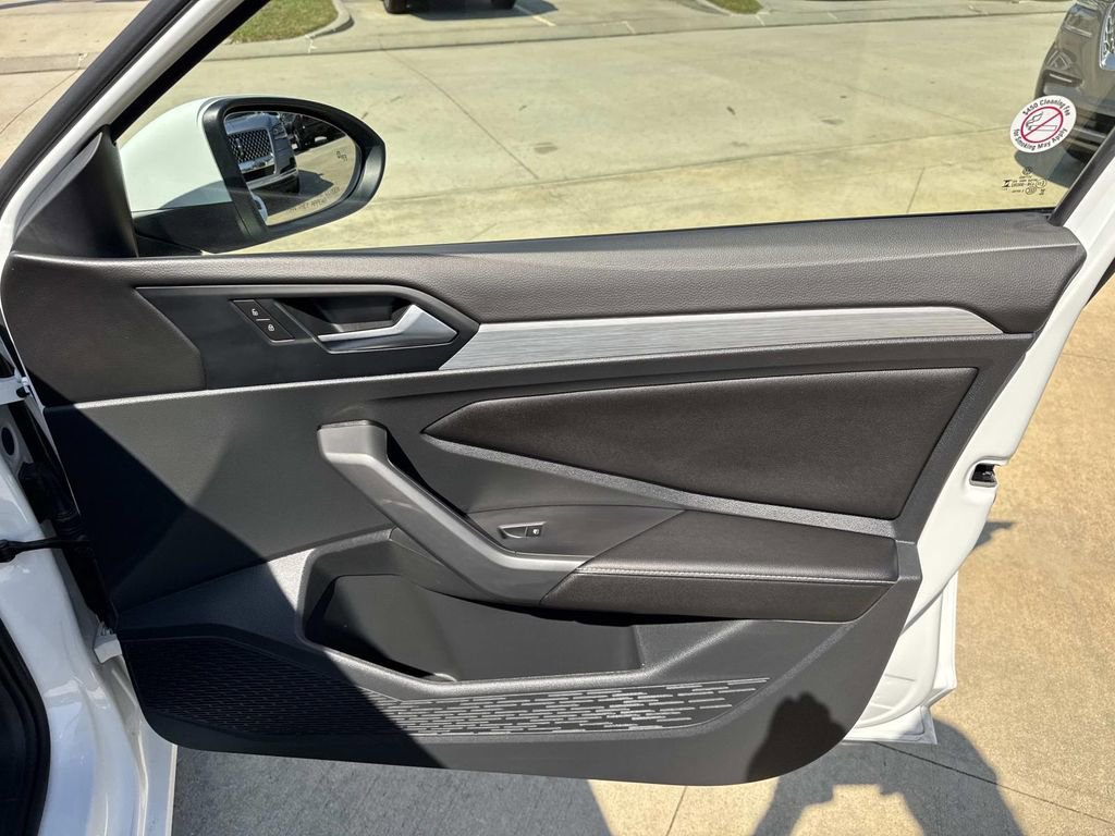 Used 2025 Volkswagen Jetta S image 15