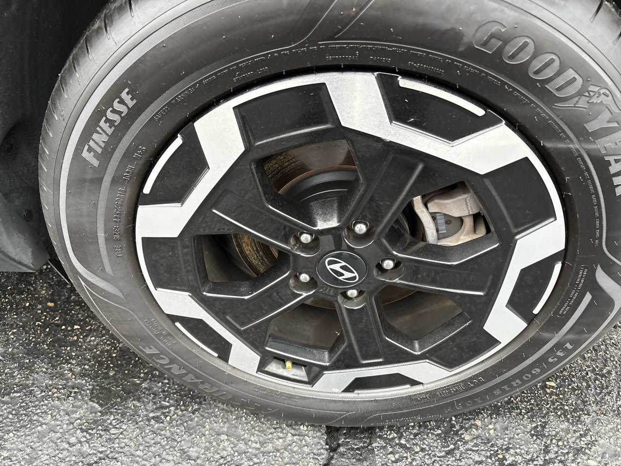 Used 2025 Hyundai Santa Fe SEL image 5