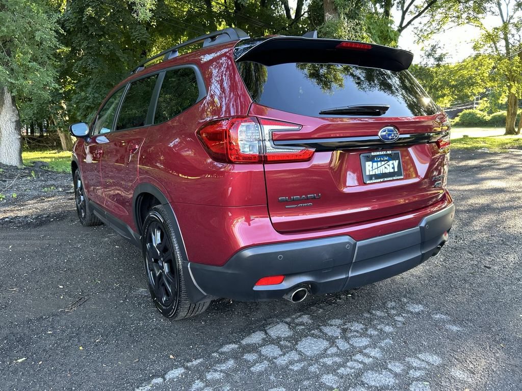 Certified 2025 Subaru Ascent Bronze Edition w/ Onyx Package AWD/4WD image 6