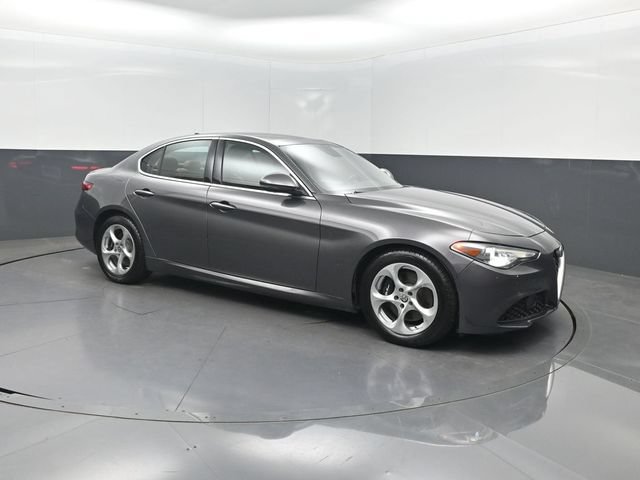 Used 2019 Alfa Romeo Giulia RWD image 36