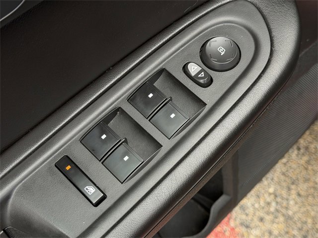 Used 2016 Chevrolet Traverse LT w/ Style and Technology Package image 22