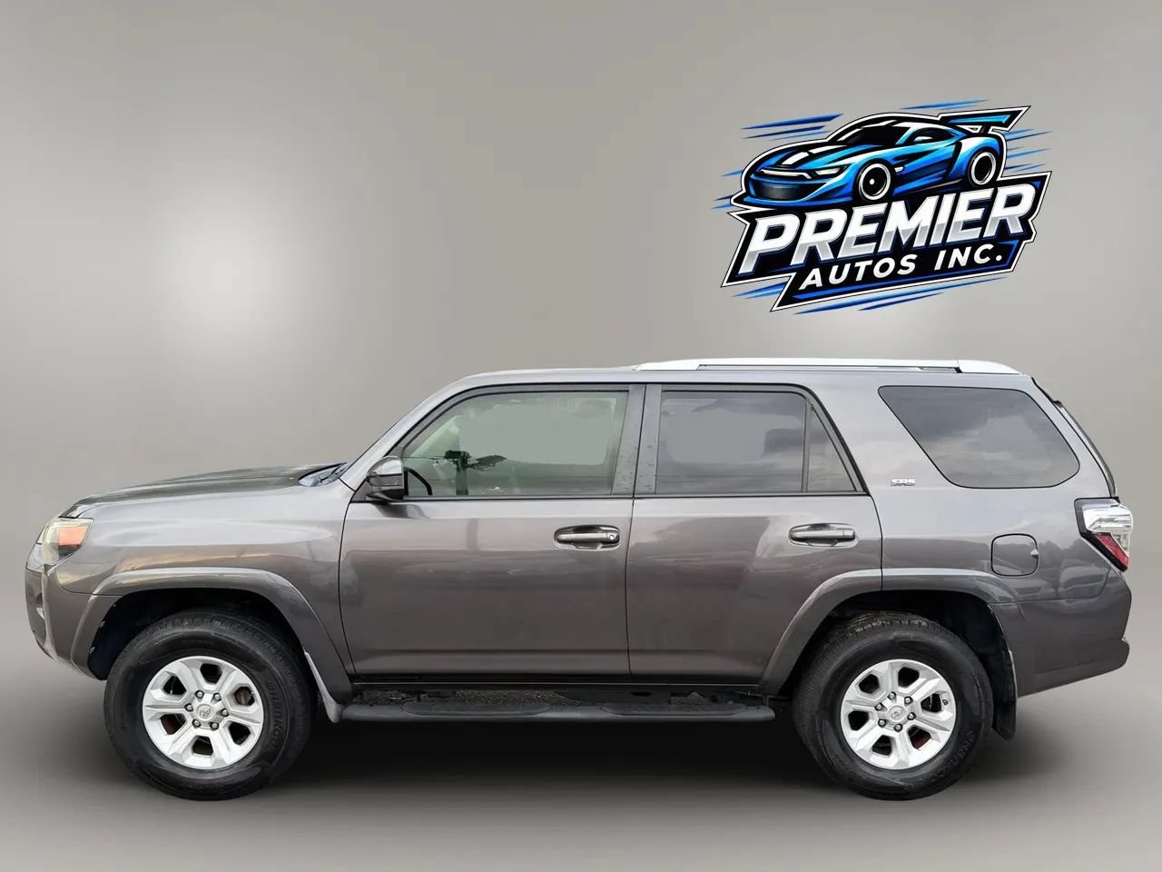 Used 2016 Toyota 4Runner SR5 RWD image 3
