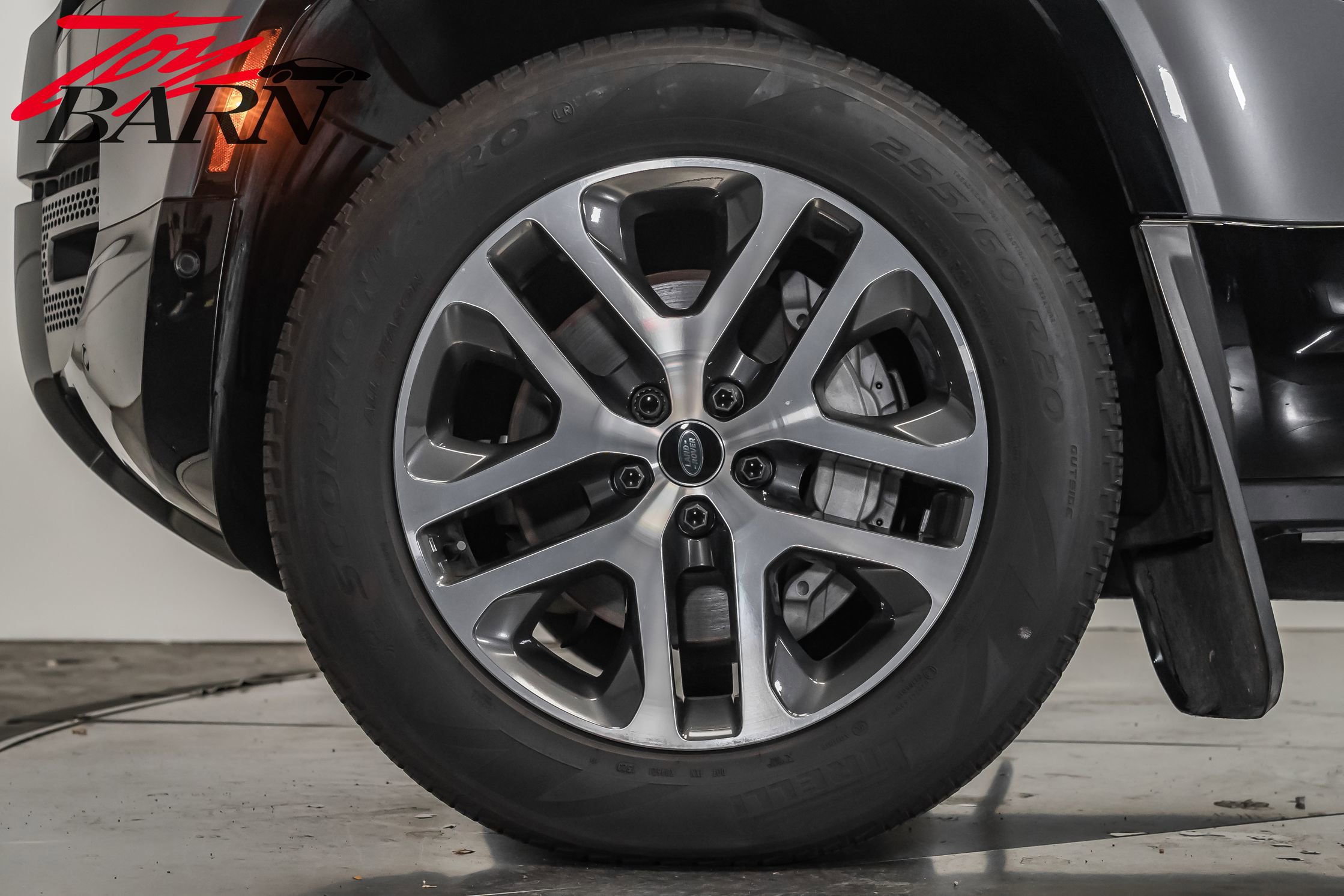 Used 2023 Land Rover Defender 110 X-Dynamic SE image 17