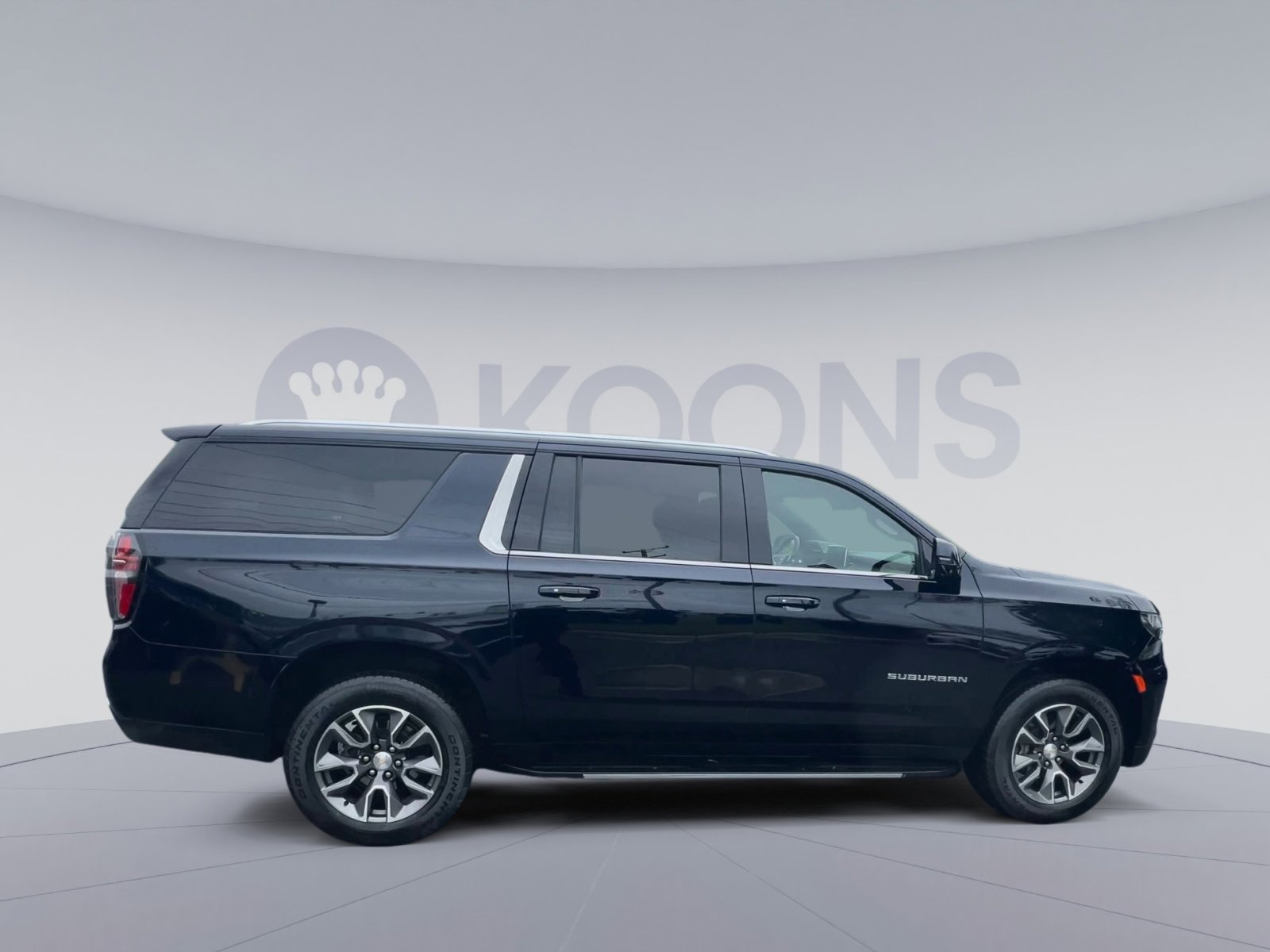 Used 2023 Chevrolet Suburban LT w/ LT Signature Package AWD/4WD image 12