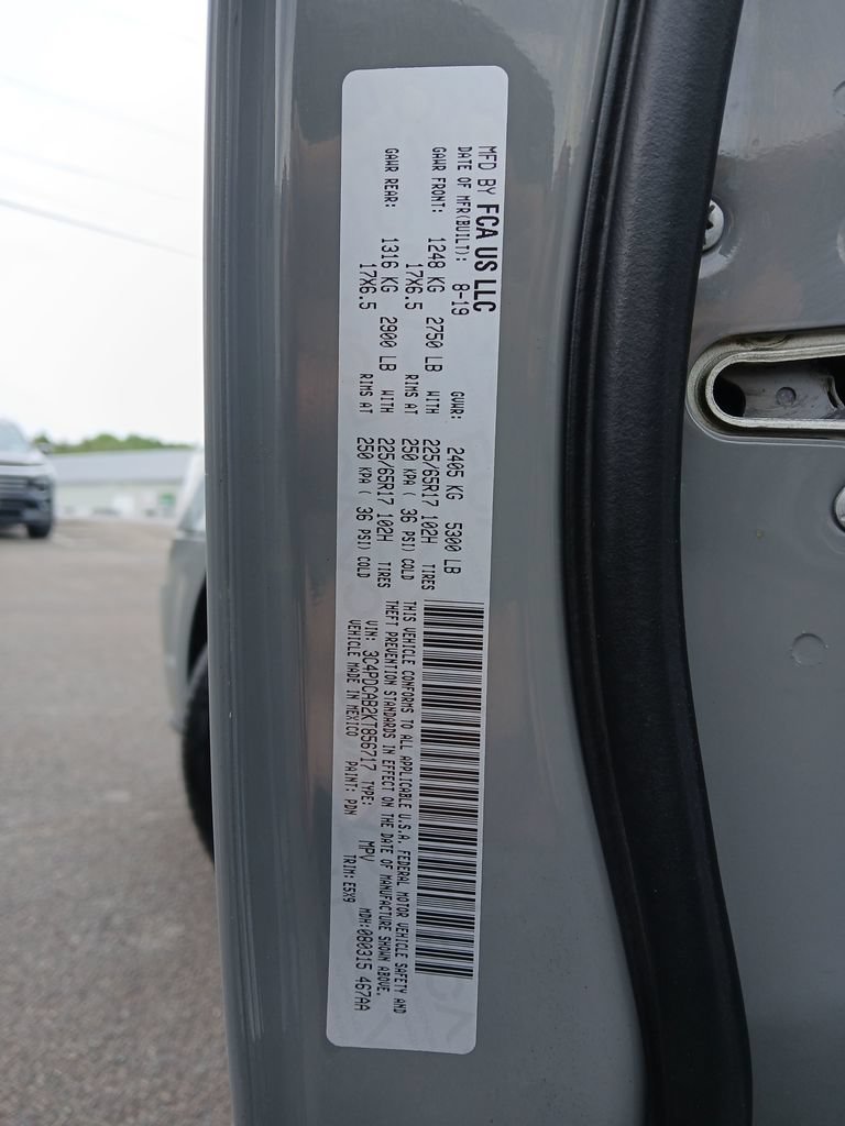 Used 2019 Dodge Journey SE FWD image 29