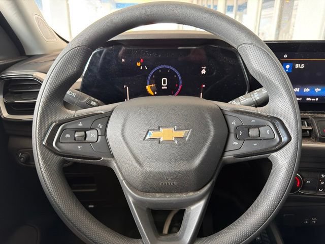 Used 2026 Chevrolet TrailBlazer LS AWD/4WD image 14