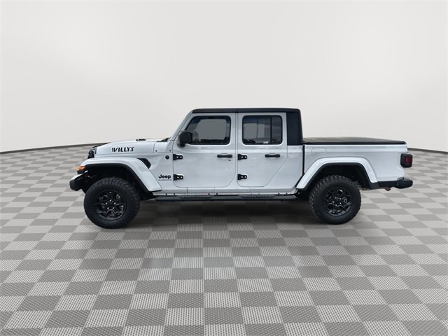 Used 2023 Jeep Gladiator Willys image 5