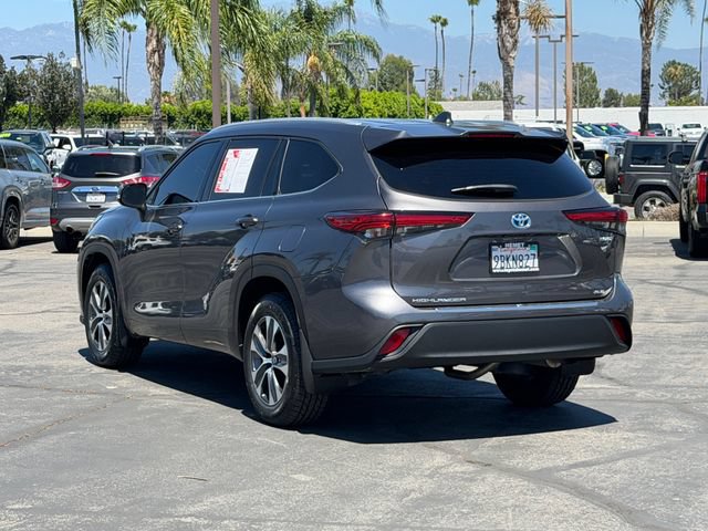 Used 2022 Toyota Highlander XLE FWD image 8