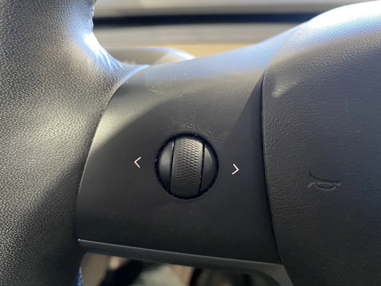 Used 2019 Tesla Model 3 Standard Range Plus image 18