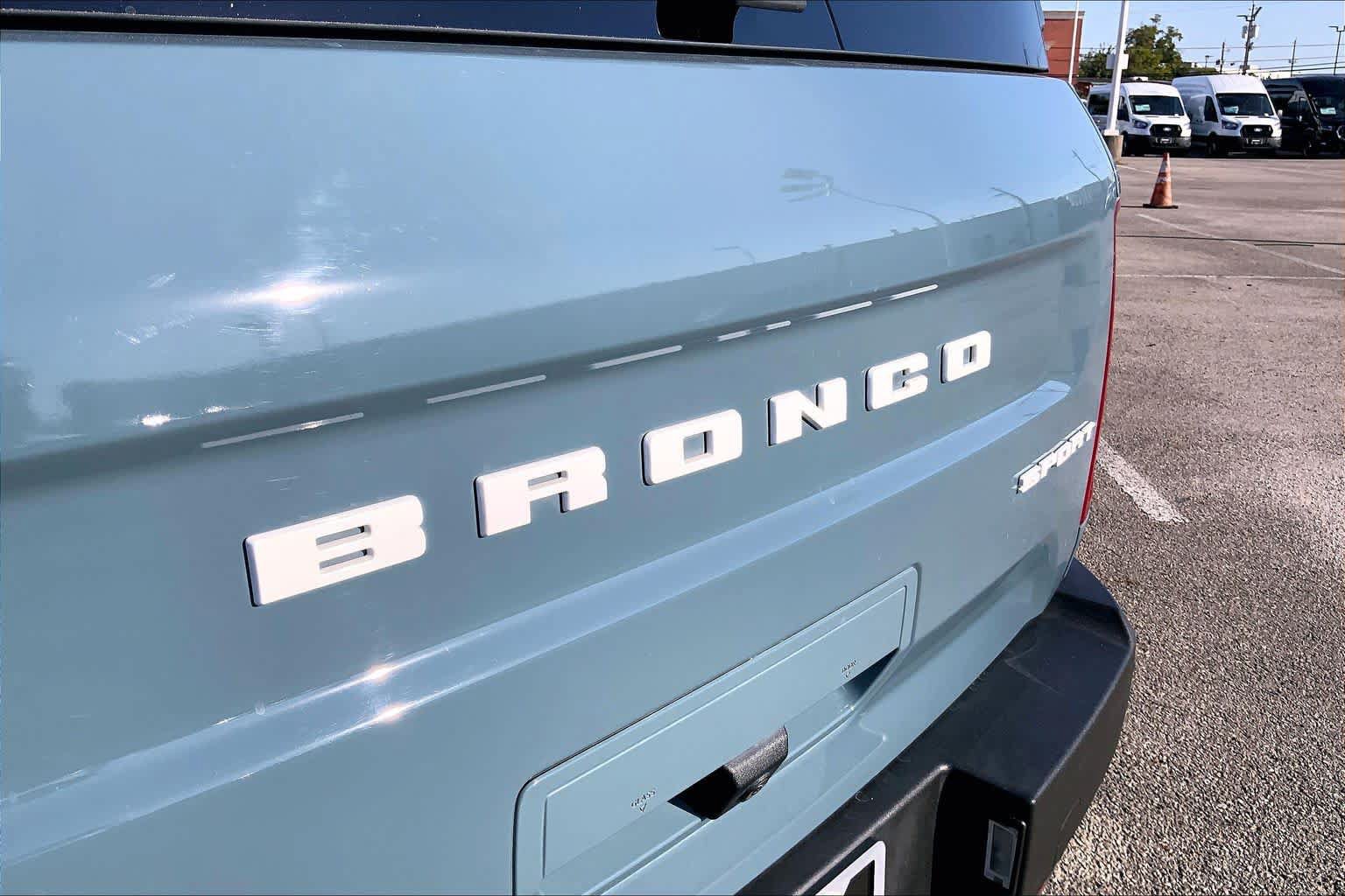 Used 2023 Ford Bronco Sport Outer Banks w/ Tech Package AWD/4WD image 31