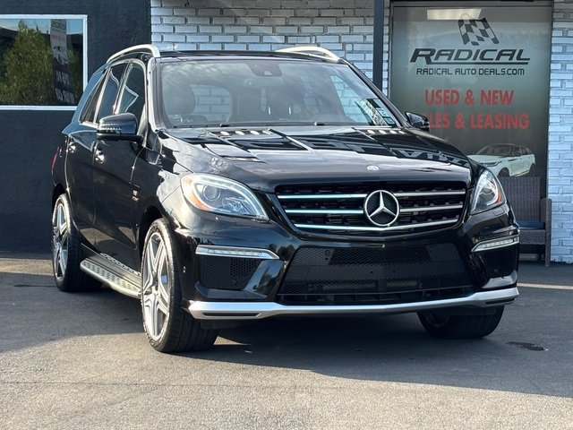 Used 2012 Mercedes-Benz ML 63 AMG 4MATIC w/ AMG Performance Pkg image 6