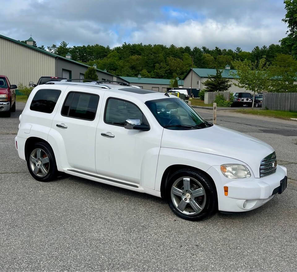 Used 2011 Chevrolet HHR LT w/ LT Preferred Equipment Group FWD image 2