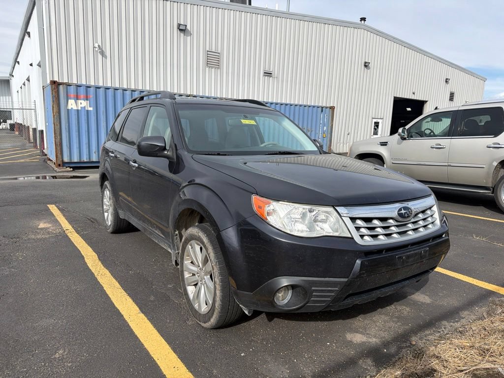 Used 2011 Subaru Forester 2.5X Limited AWD/4WD image 2