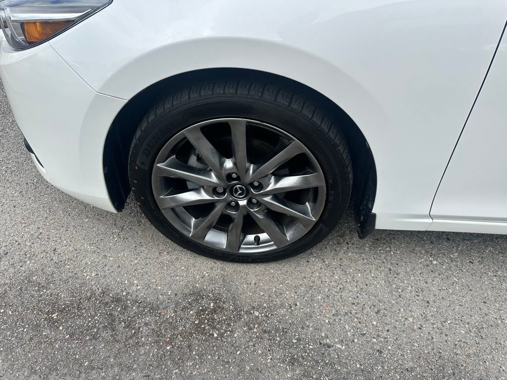 Used 2018 MAZDA MAZDA3 Grand Touring w/ Premium Equipment Package image 10