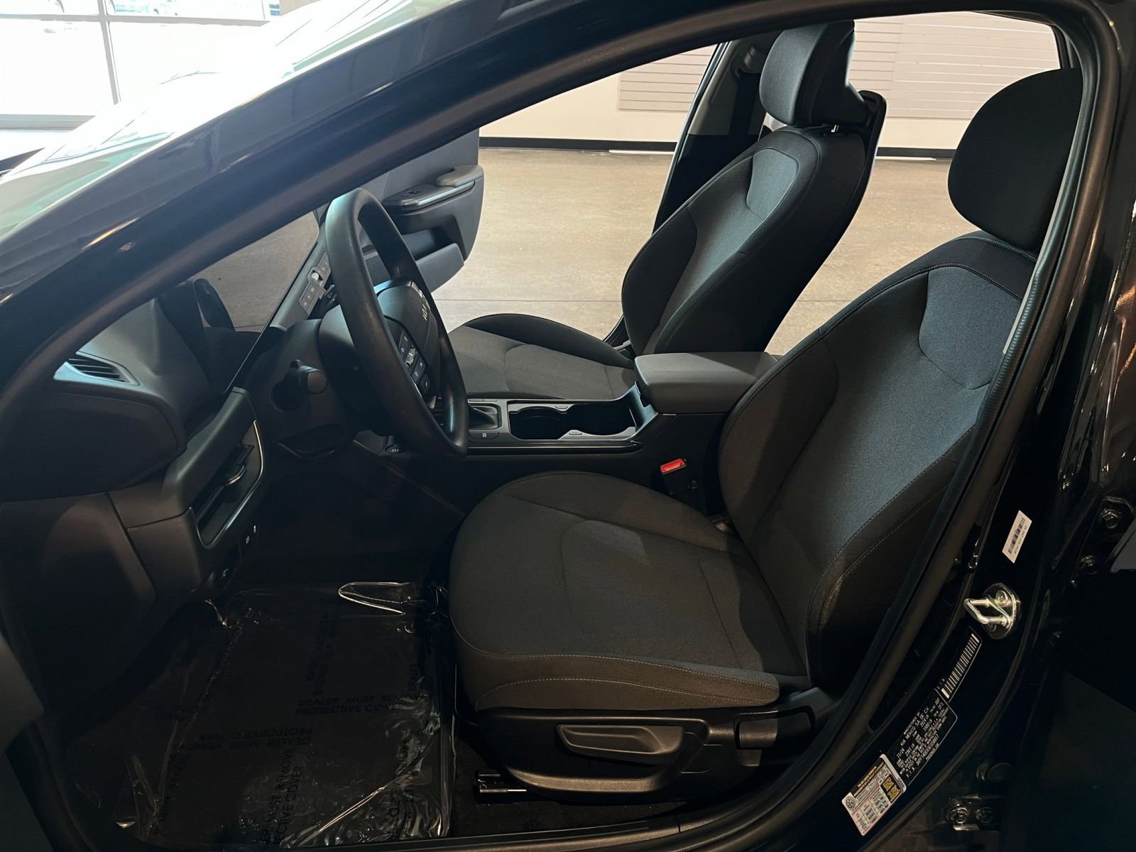 Used 2025 Kia K4 FWD image 27