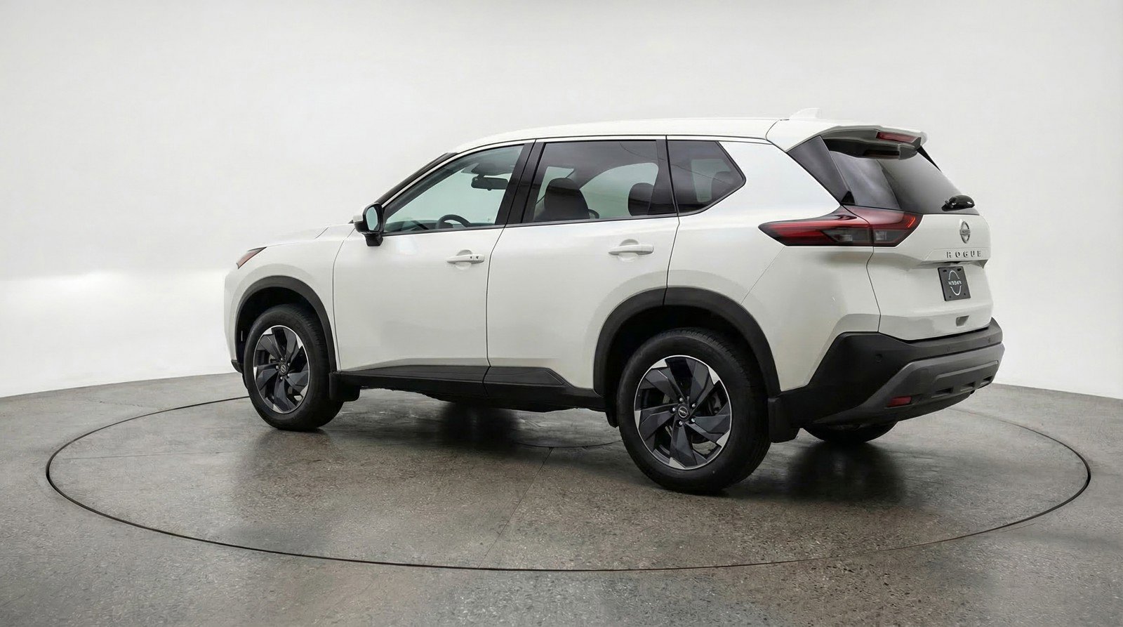 Used 2025 Nissan Rogue SV image 6