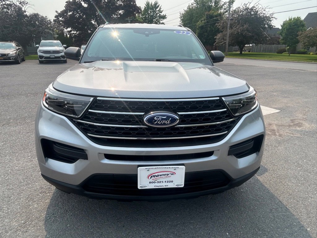 Used 2022 Ford Explorer XLT AWD/4WD image 7