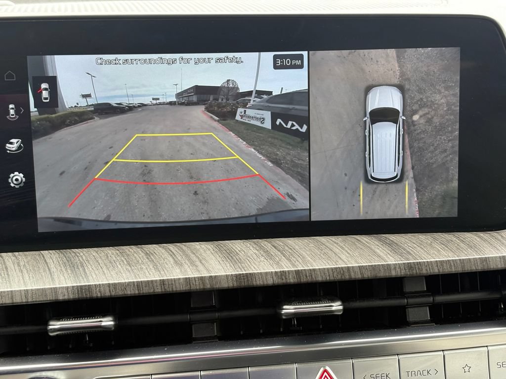 Used 2024 Kia Telluride SX w/ Towing Package FWD image 31