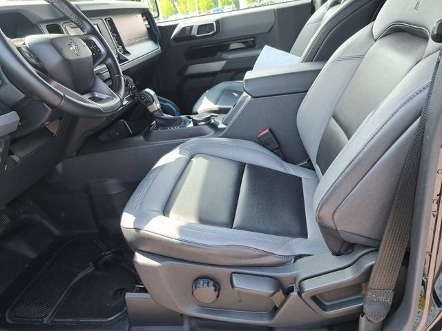 Used 2023 Ford Bronco Black Diamond AWD/4WD image 27