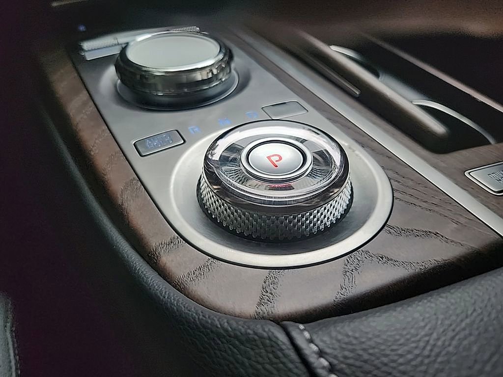 Used 2024 Genesis G80 AWD/4WD image 15