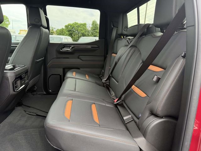 Used 2025 GMC Sierra 1500 AT4 w/ AT4 Premium Package AWD/4WD image 9