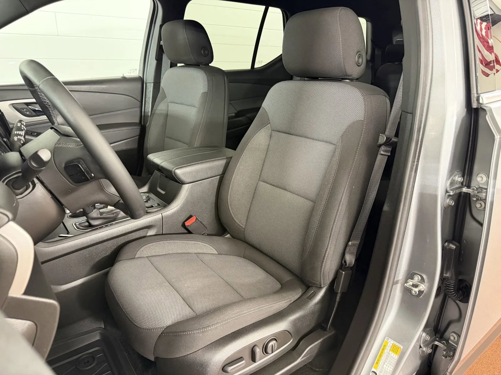 Used 2023 Chevrolet Traverse LT w/ LPO, Floor Liner Package AWD/4WD image 12