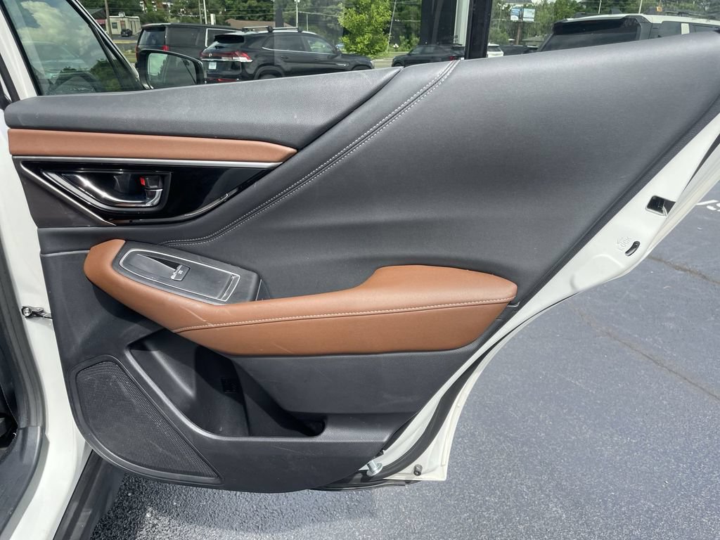 Used 2020 Subaru Outback Touring AWD/4WD image 24