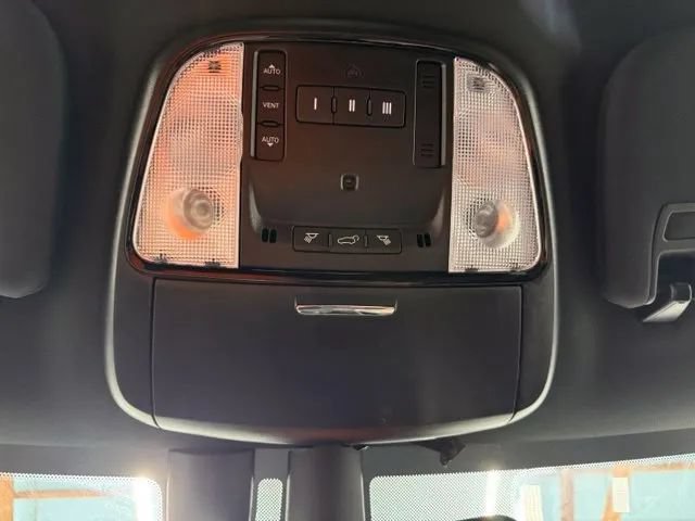 Used 2023 Dodge Durango GT AWD/4WD image 17